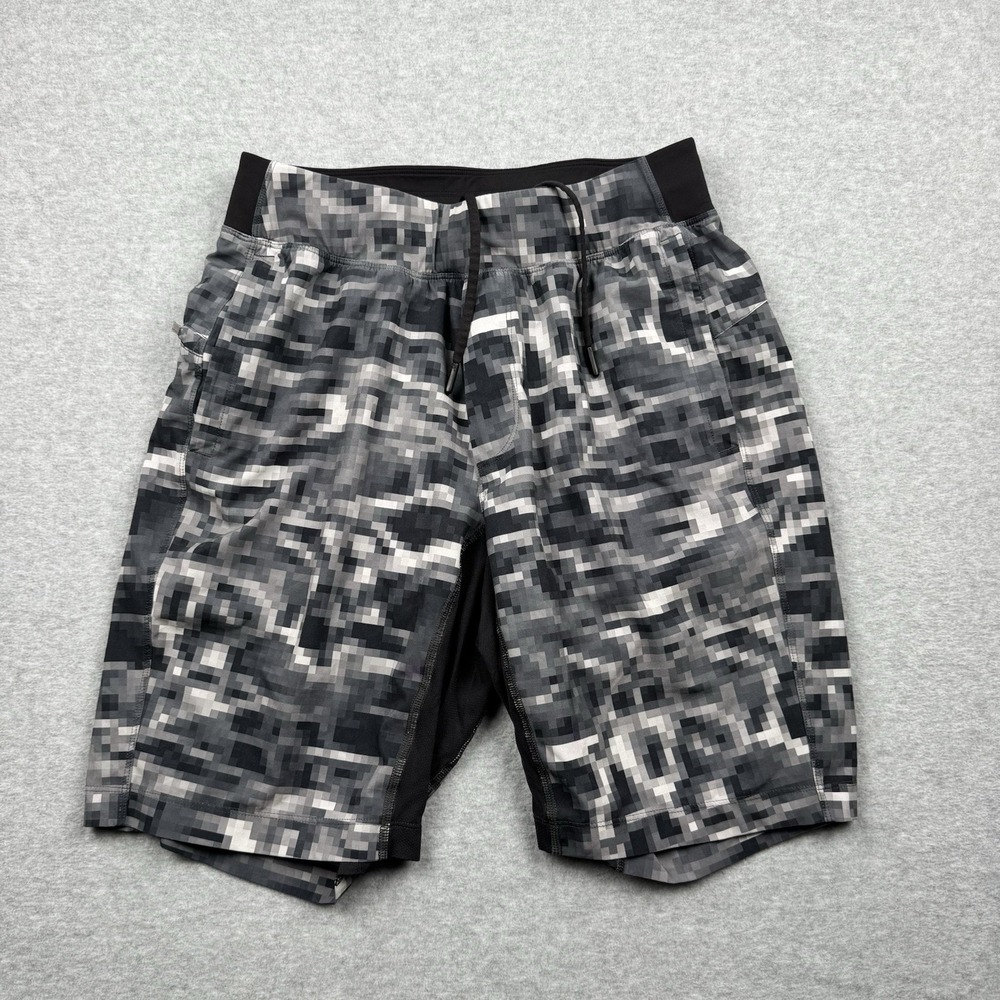 Lululemon Athletica Shorts Mens Small Black Gray Digital Camo Gym Training Rare